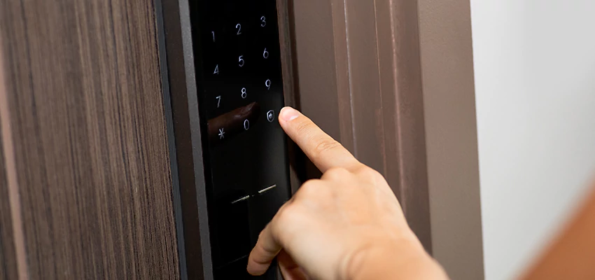 Smart Electric Locks Replacement Services in Parlier, CA